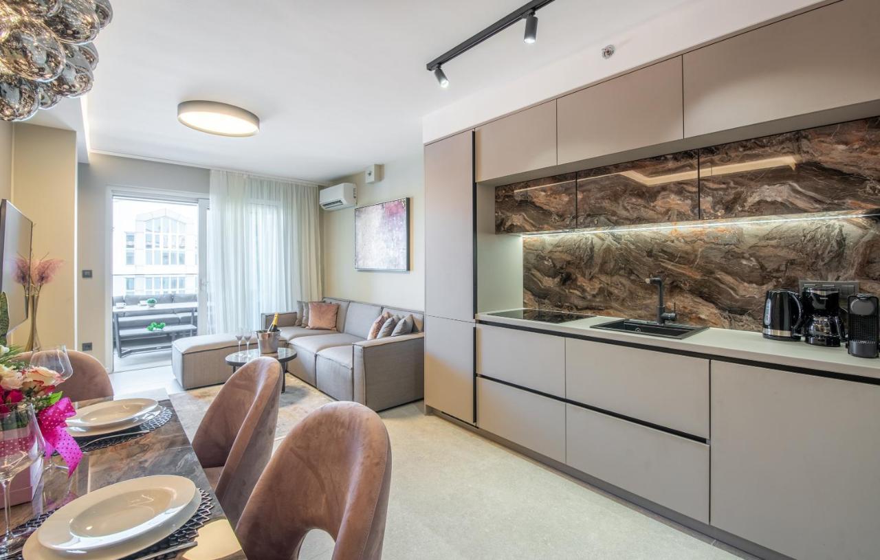 Val Di Sole 2 Apartman Poreč Kültér fotó